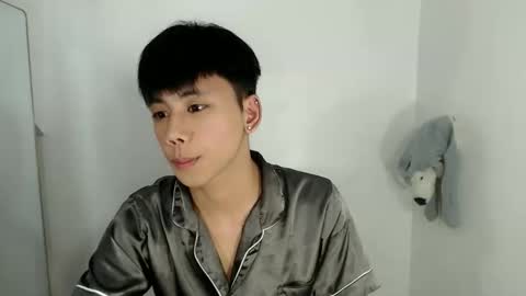 ynotyu online show from February 9, 10:23 pm