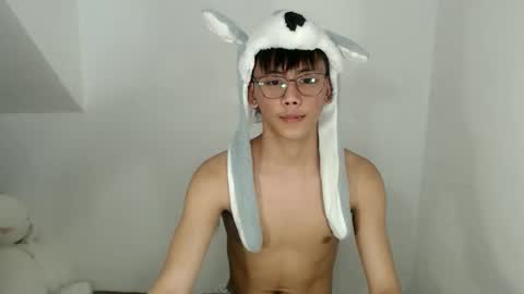 ynotyu online show from May 13, 4:49 pm