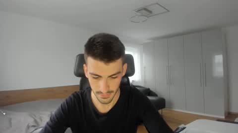 yoda130305 online show from November 9, 2:53 pm