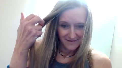 yogabuttttttt online show from February 5, 4:27 am