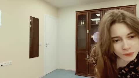 yoka_paradoxxx online show from November 25, 5:17 am