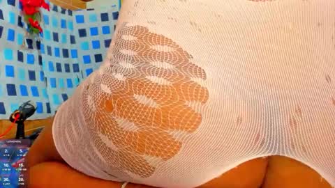 yonnsol_avril online show from October 30, 7:03 pm