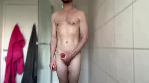 yorkshireguy01 online show from April 25, 7:00 pm