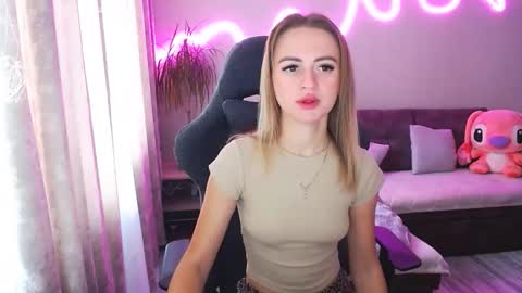 Bella online show from November 10, 7:22 am