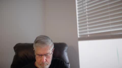 Colorado Guy Straight online show from August 3, 12:55 pm