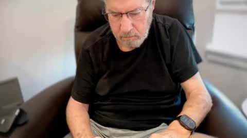 Colorado Guy Straight online show from July 2, 1:27 pm