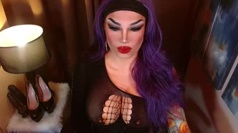 QUEEN MADISON  online show from February 26, 12:08 pm