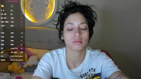 mia3 online show from January 12, 6:53 am