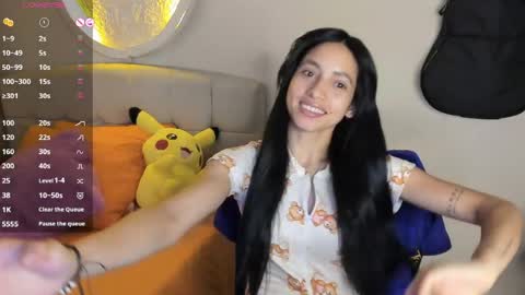 mia3 online show from May 20, 5:37 am