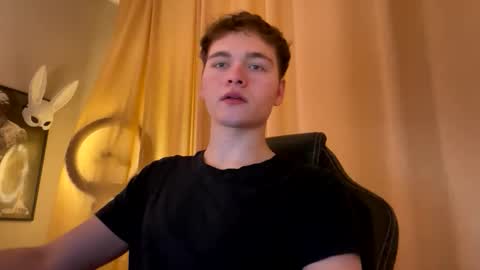 your_bunny123 online show from January 17, 3:32 pm