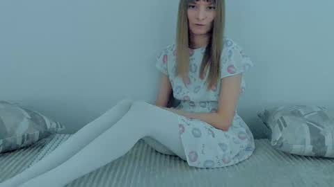 Lily online show from November 23, 5:38 am
