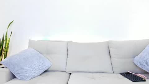 Eliza online show from February 6, 11:26 pm