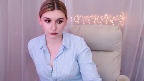 Freya online show from March 2, 1:38 pm
