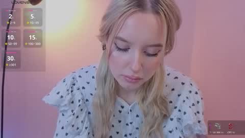 Olivia online show from October 18, 9:19 pm