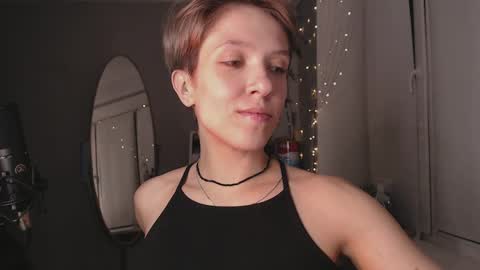 Alex and Kris long hair online show from December 29, 9:30 pm