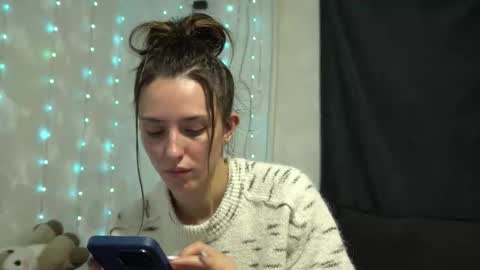 Meri  online show from February 28, 9:30 pm