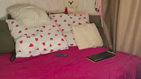 Anna online show from October 7, 4:14 pm