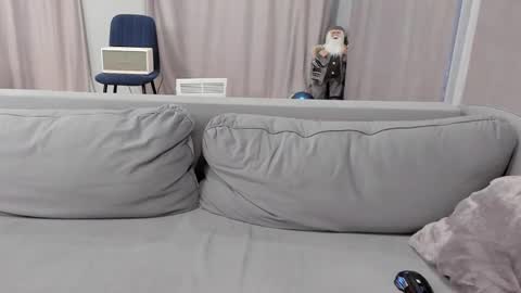 your_shy_guy online show from February 27, 2:21 pm