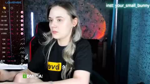 Molly online show from December 2, 5:37 am