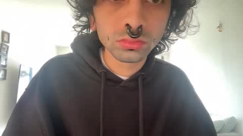 yourboo25 online show from March 11, 11:24 am