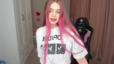 Cassie online show from April 15, 6:55 pm