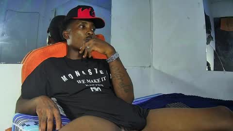 Yourdaddy2005 online show from March 29, 11:56 am