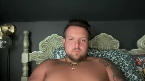 yourdaddyy34 online show from April 8, 6:00 pm