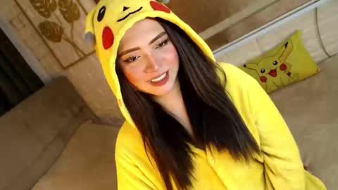 JEN  online show from December 21, 11:38 am