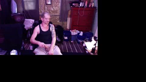 Snapshot of yourenotmytype69 chatting on January 4, 2:46 pm yourenotmytype69 online show from January 4, 2:46 pm