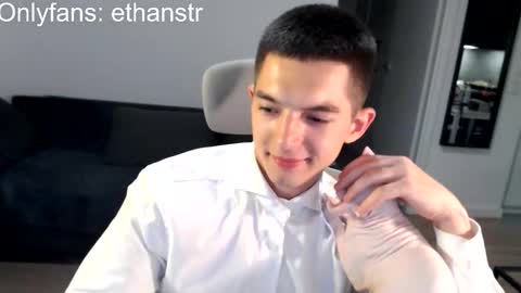 Snapshot of yourethan chatting on September 16, 8:12 pm yourethan online show from September 16, 8:12 pm