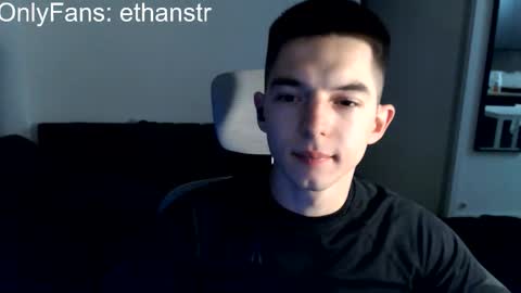 Snapshot of yourethan chatting on October 15, 8:20 pm yourethan online show from October 15, 8:20 pm