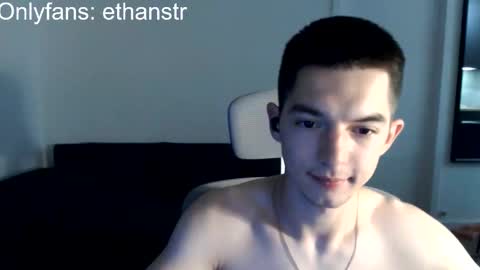 Snapshot of yourethan chatting on October 7, 7:21 pm yourethan online show from October 7, 7:21 pm