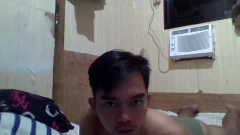 Snapshot of yourfantasyboyjr chatting on February 25, 11:10 am i am your dream boy  JR  online show from February 25, 11:10 am