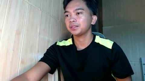 Snapshot of yourfantasyboyjr chatting on October 22, 1:53 am i am your dream boy  JR  online show from October 22, 1:53 am