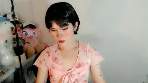 PrettyElla online show from October 2, 5:17 am