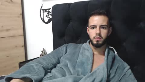 yourfavoritetallboy online show from December 22, 10:27 pm