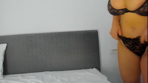 yourhotangel02 online show from September 18, 5:17 pm