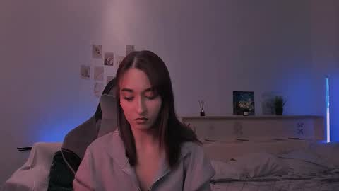 Jully online show from November 3, 7:26 pm