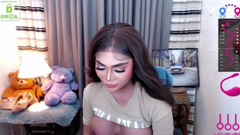 CHARLOTTE online show from November 12, 8:33 pm