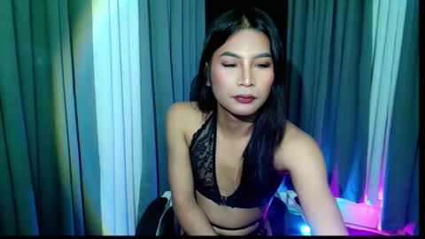 yourprettybella_ts online show from February 3, 6:56 pm