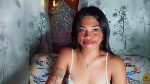 yourqueen_19 online show from May 23, 3:41 pm