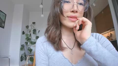 youre meyy online show from March 7, 8:47 am