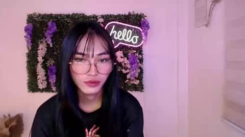 Snapshot of yoursexservice chatting on February 19, 12:14 am    online show from February 19, 12:14 am