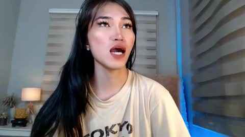 Snapshot of yoursexservice chatting on October 13, 12:12 am    online show from October 13, 12:12 am