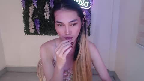 Snapshot of yoursexservice chatting on February 6, 2:44 am    online show from February 6, 2:44 am