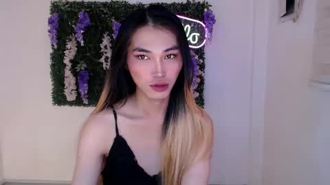 Snapshot of yoursexservice chatting on February 11, 11:44 pm    online show from February 11, 11:44 pm