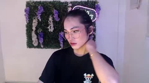 Snapshot of yoursexservice chatting on February 13, 11:37 pm    online show from February 13, 11:37 pm