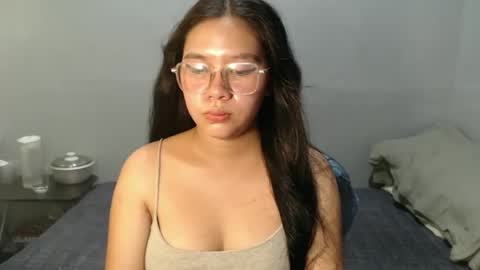 yoursexy_reb online show from January 16, 5:05 am