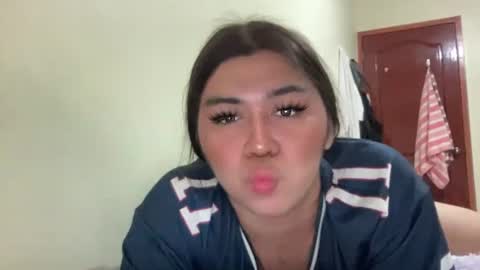 yoursexytowngirl online show from June 19, 4:13 pm