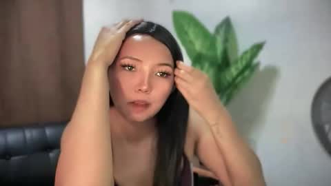 Faye online show from February 2, 7:21 pm